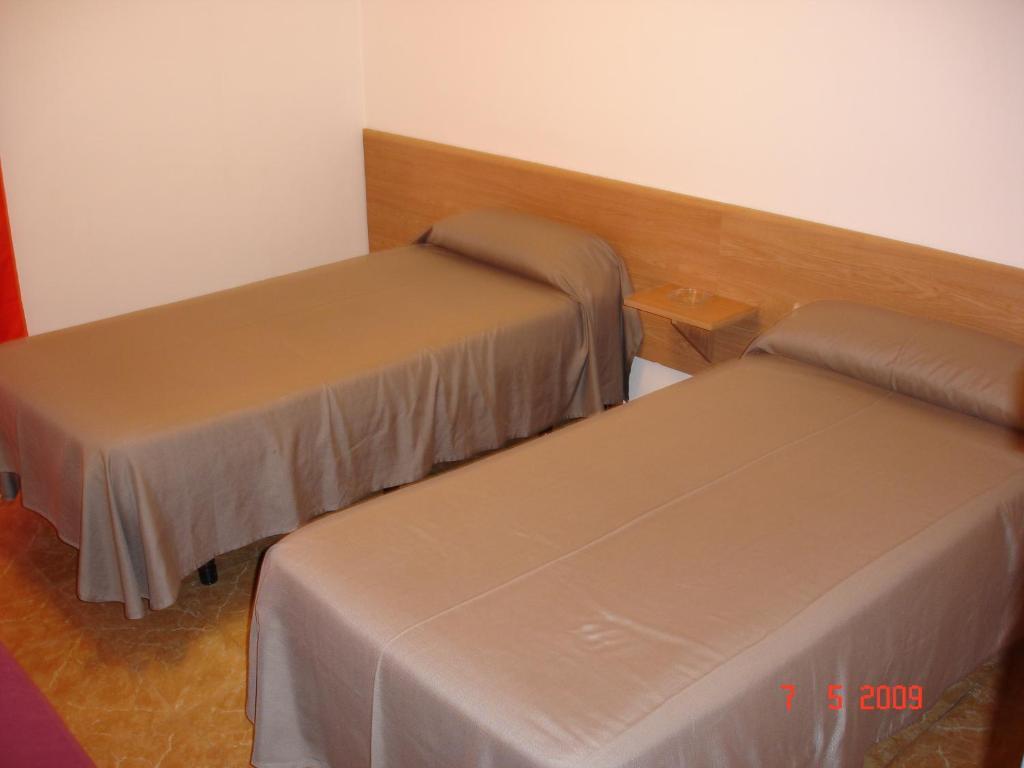 Hostal Can Blanco Sarriá de Ter Buitenkant foto