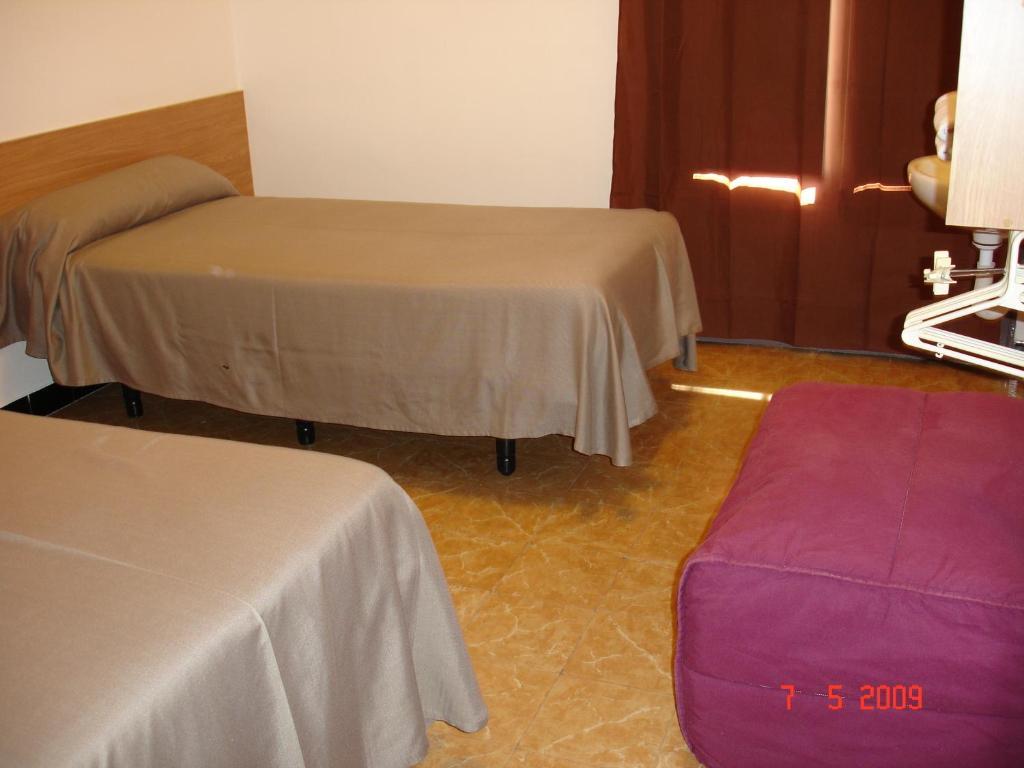 Hostal Can Blanco Sarriá de Ter Buitenkant foto